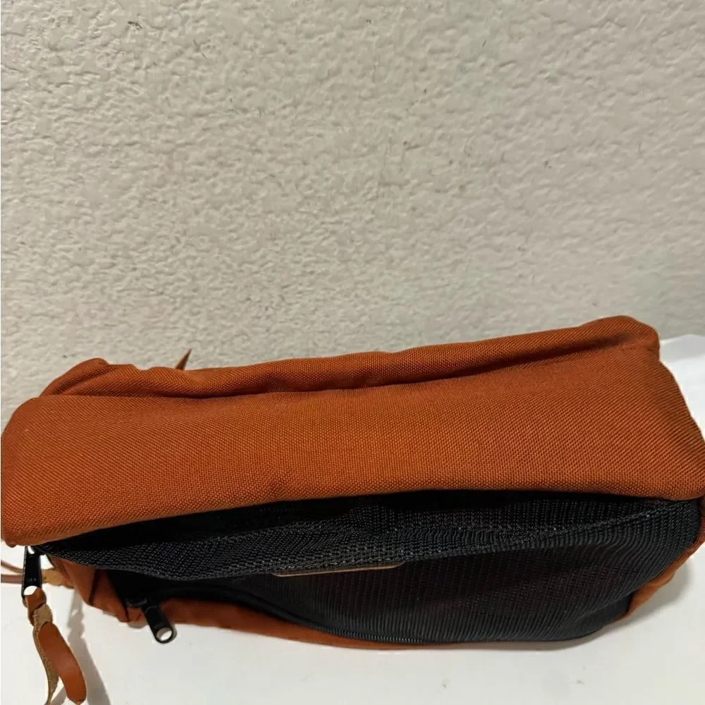 Wildgoose TEXAS MADE toiletry bag reddish brown